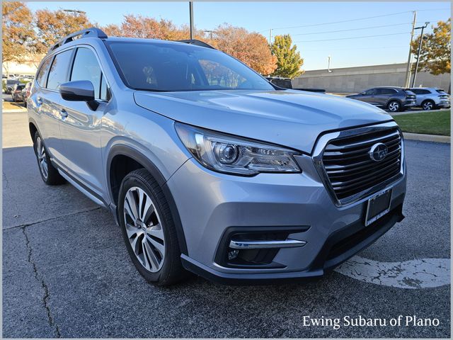 2022 Subaru Ascent Limited's photo