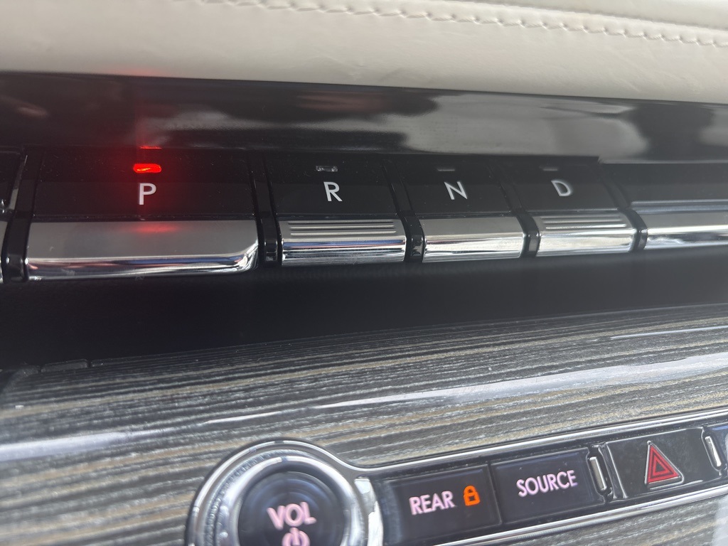 2021 Lincoln Aviator Black Label photo 20