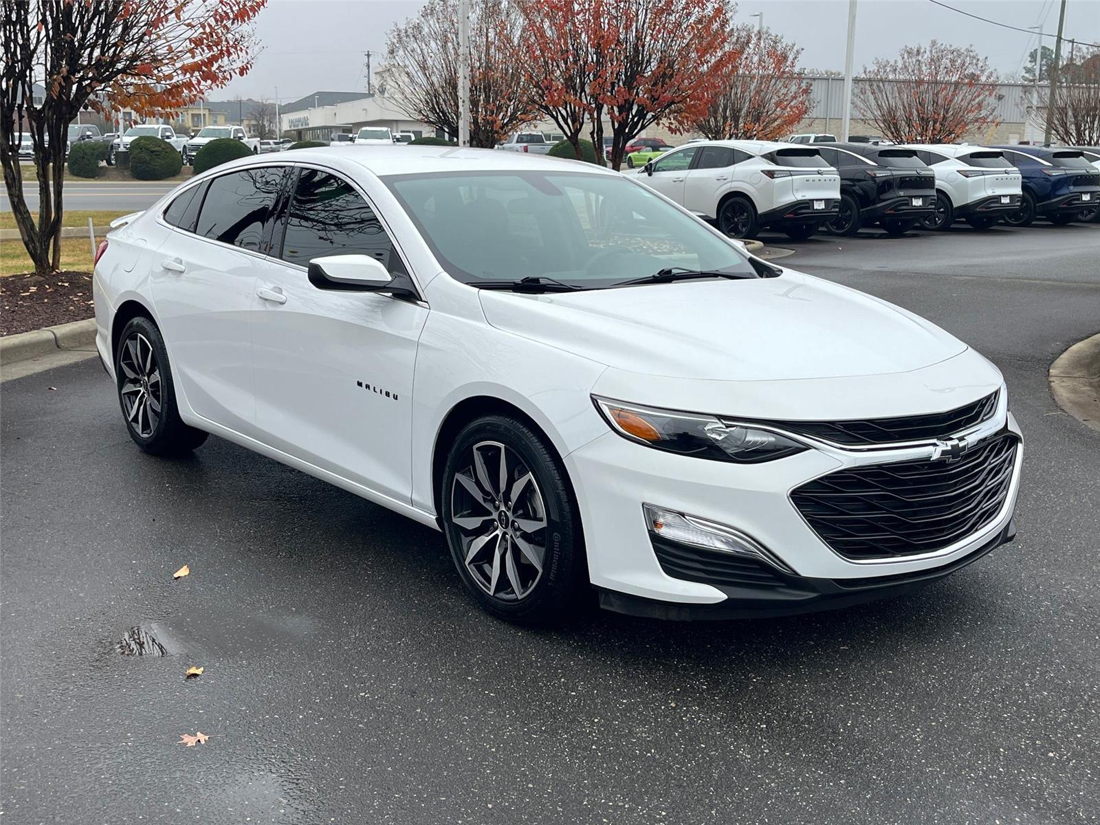 2022 Chevrolet Malibu RS's photo