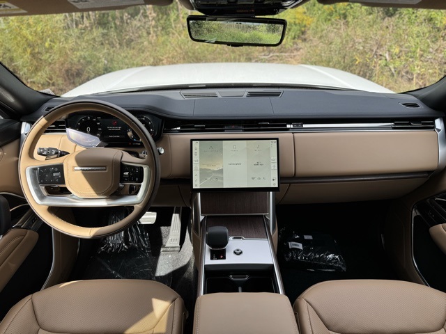 2025 Land Rover Range Rover SE photo 26