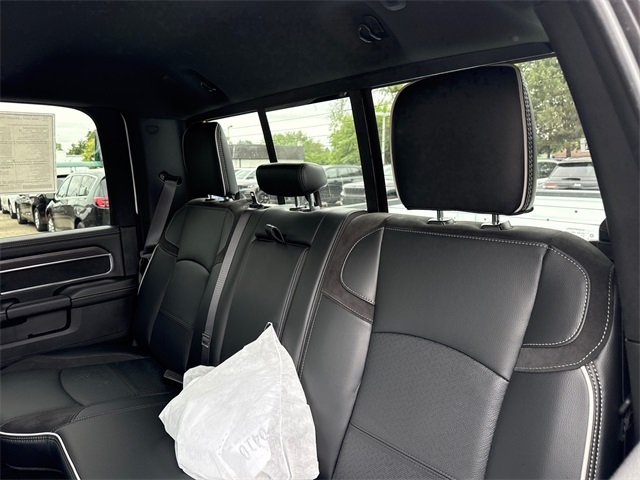2025 Ram 2500 Laramie photo 5