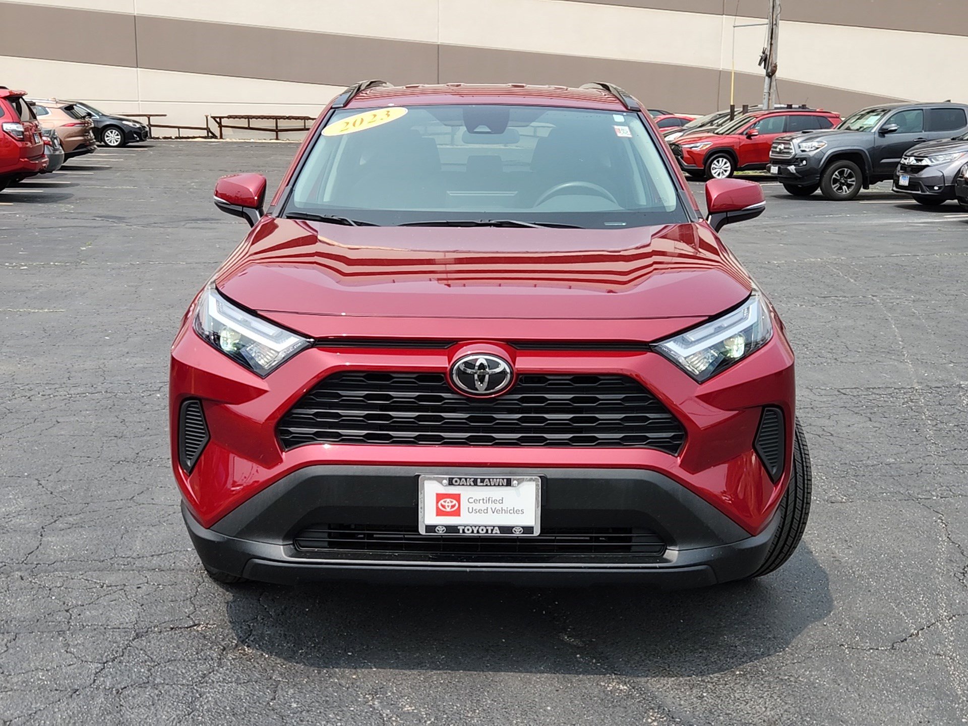 2023 Toyota RAV4 XLE photo 2
