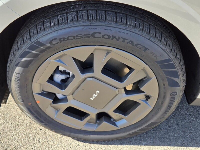 2026 Kia Carnival EX photo 5