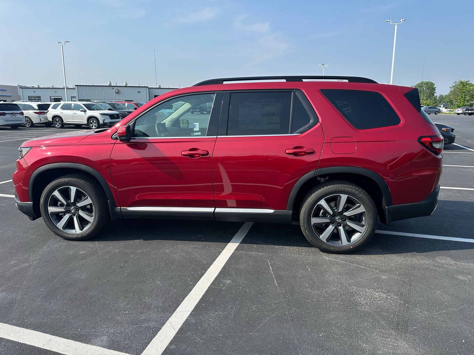 2025 Honda Pilot Touring photo 2