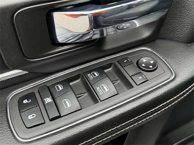 2022 Ram 1500 Classic Warlock photo 24