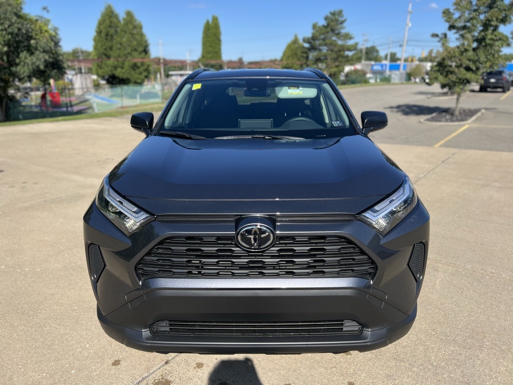 2025 Toyota RAV4 Hybrid LE photo 8