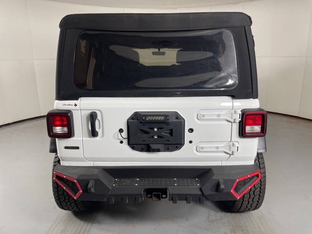 2023 Jeep Wrangler Rubicon photo 7