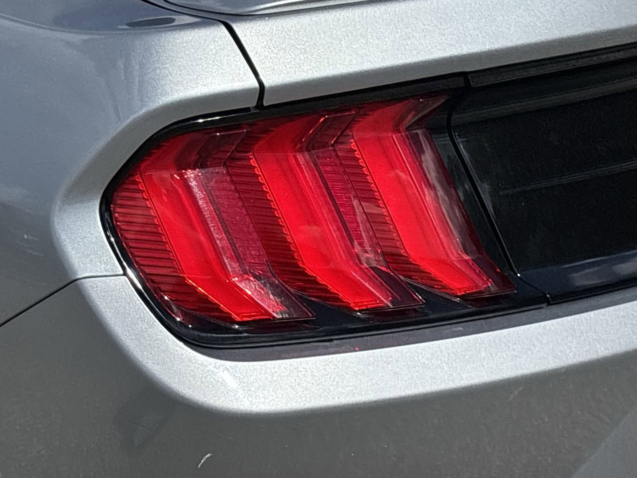 2023 Ford Mustang EcoBoost Premium photo 7