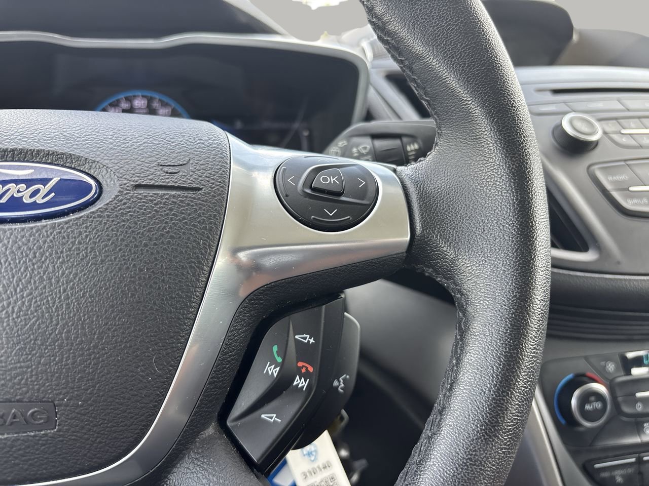 2017 Ford C-Max Hybrid SE photo 21