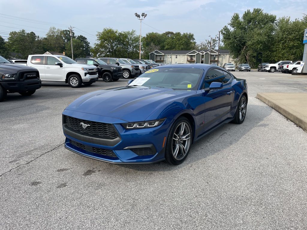 2024 Ford Mustang EcoBoost photo 3
