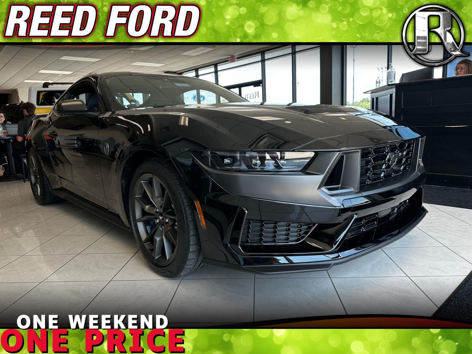 2024 Ford Mustang Dark Horse's photo