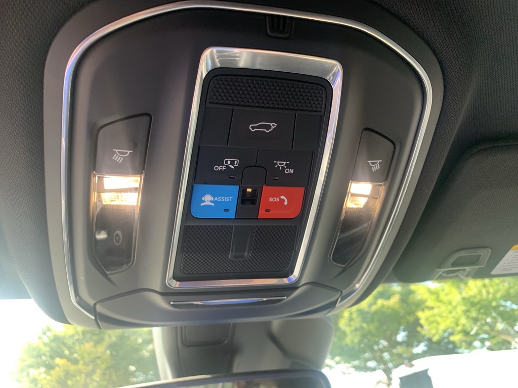 2024 Jeep Grand Cherokee Altitude photo 15
