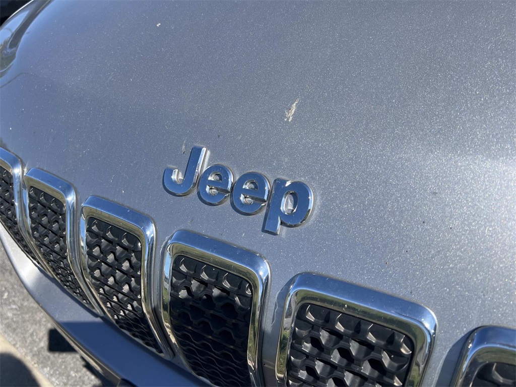 2019 Jeep Cherokee Latitude photo 4