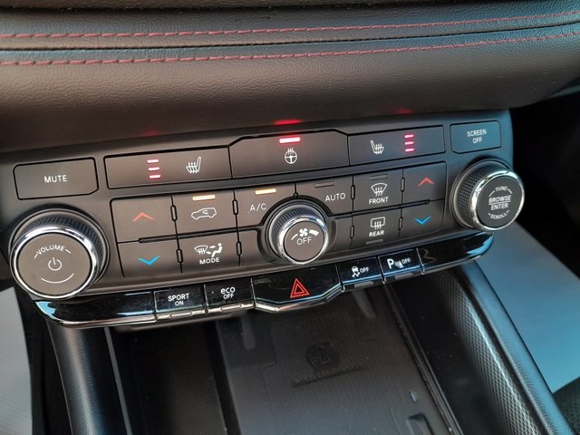 2021 Dodge Durango R/T photo 23