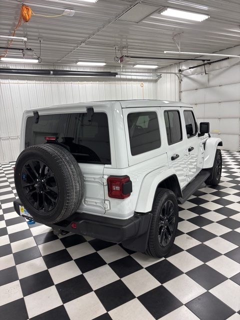 2023 Jeep Wrangler Sahara 4xe photo 4
