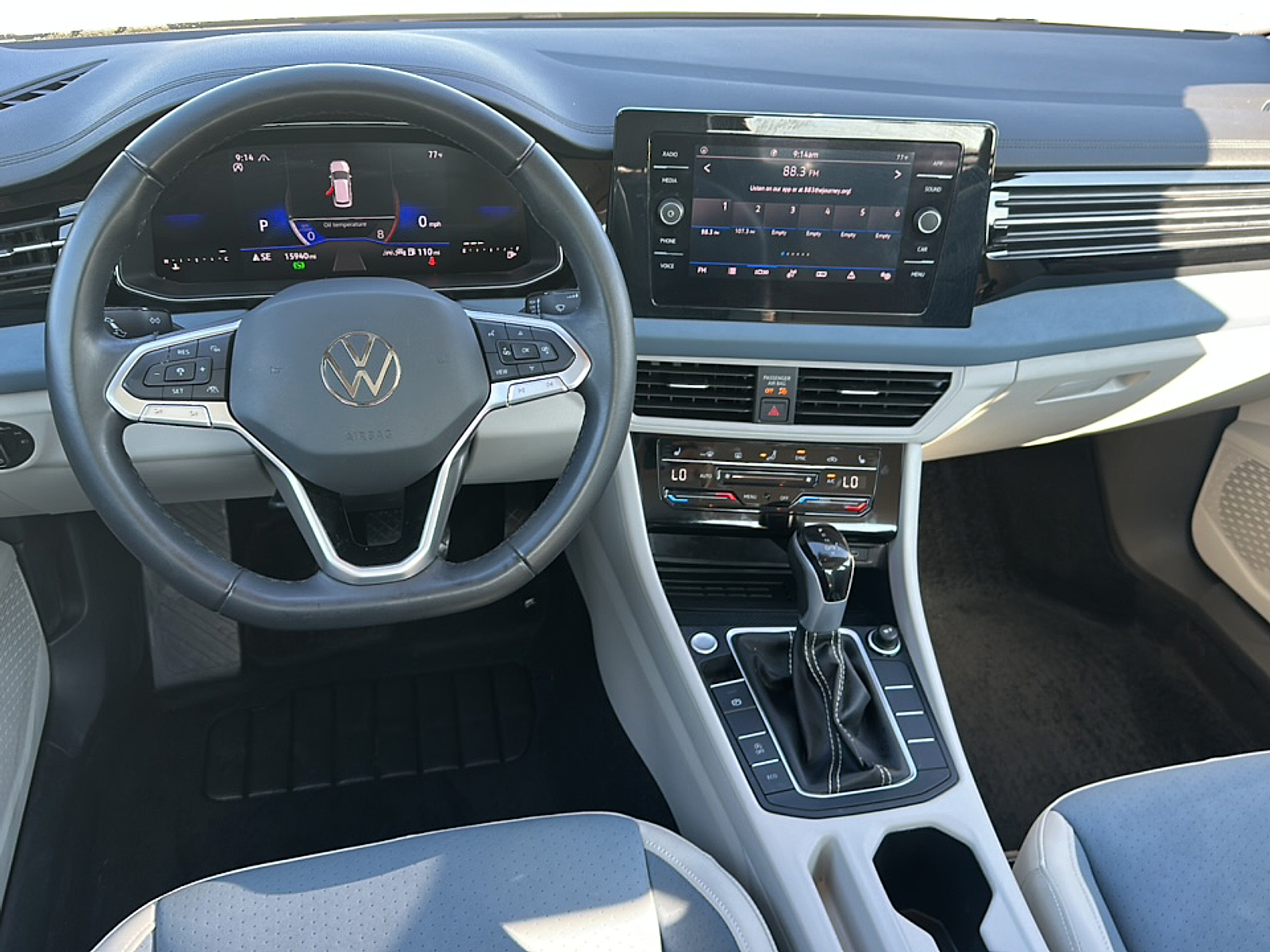 2025 Volkswagen Jetta 1.5T SE photo 12