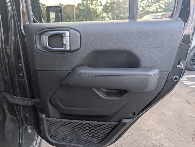 2022 Jeep Wrangler Unlimited Sahara photo 26