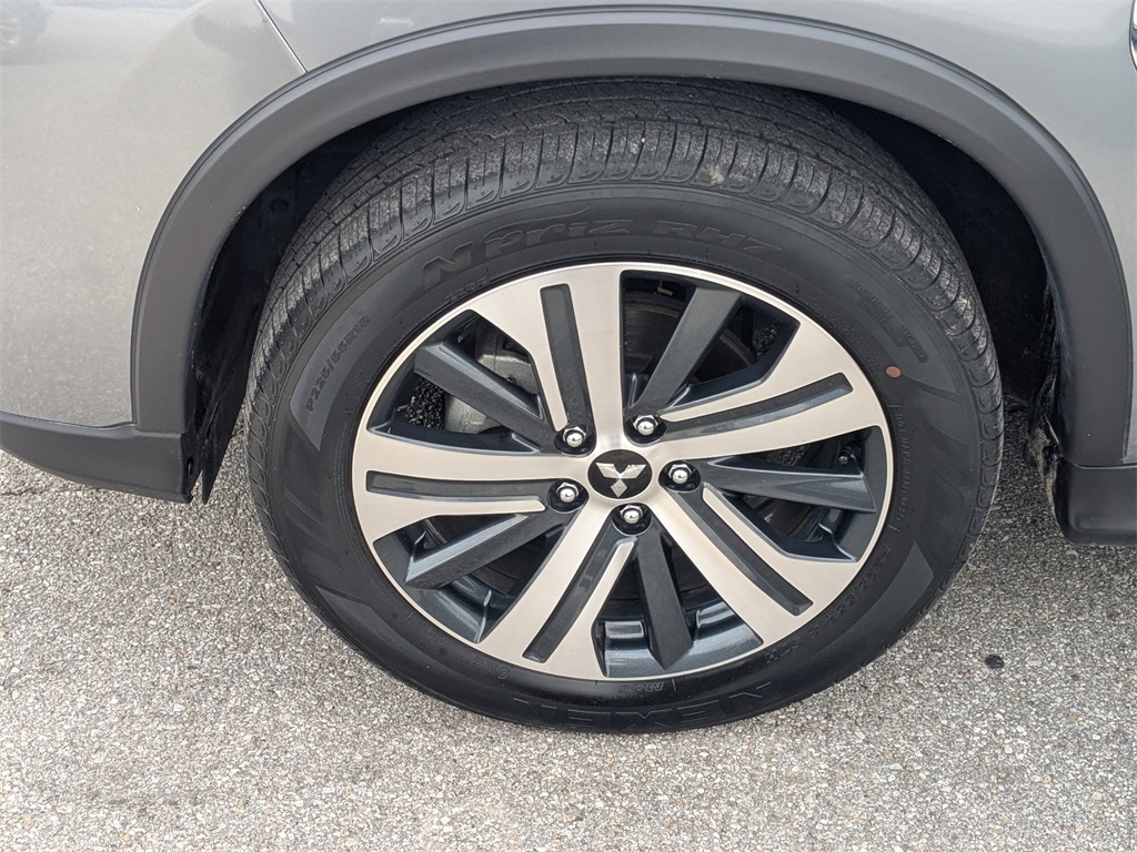 2024 Mitsubishi Outlander Sport ES LE SE photo 9