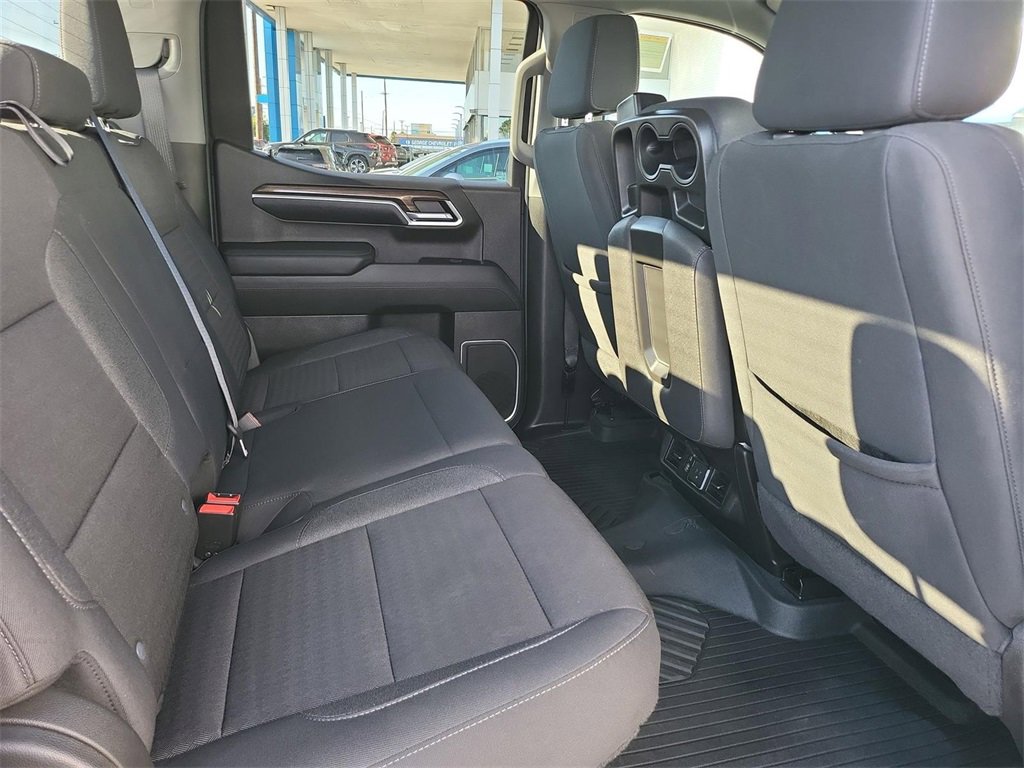2022 Chevrolet Silverado 1500 RST photo 17