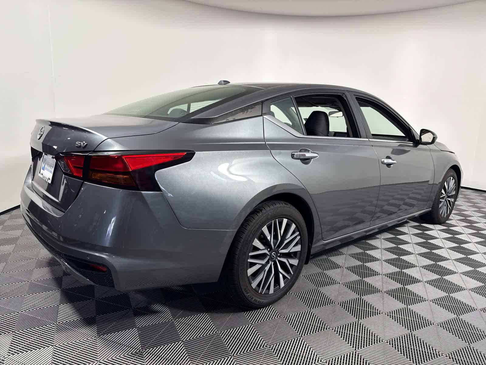 2023 Nissan Altima 2.5 SV photo 7