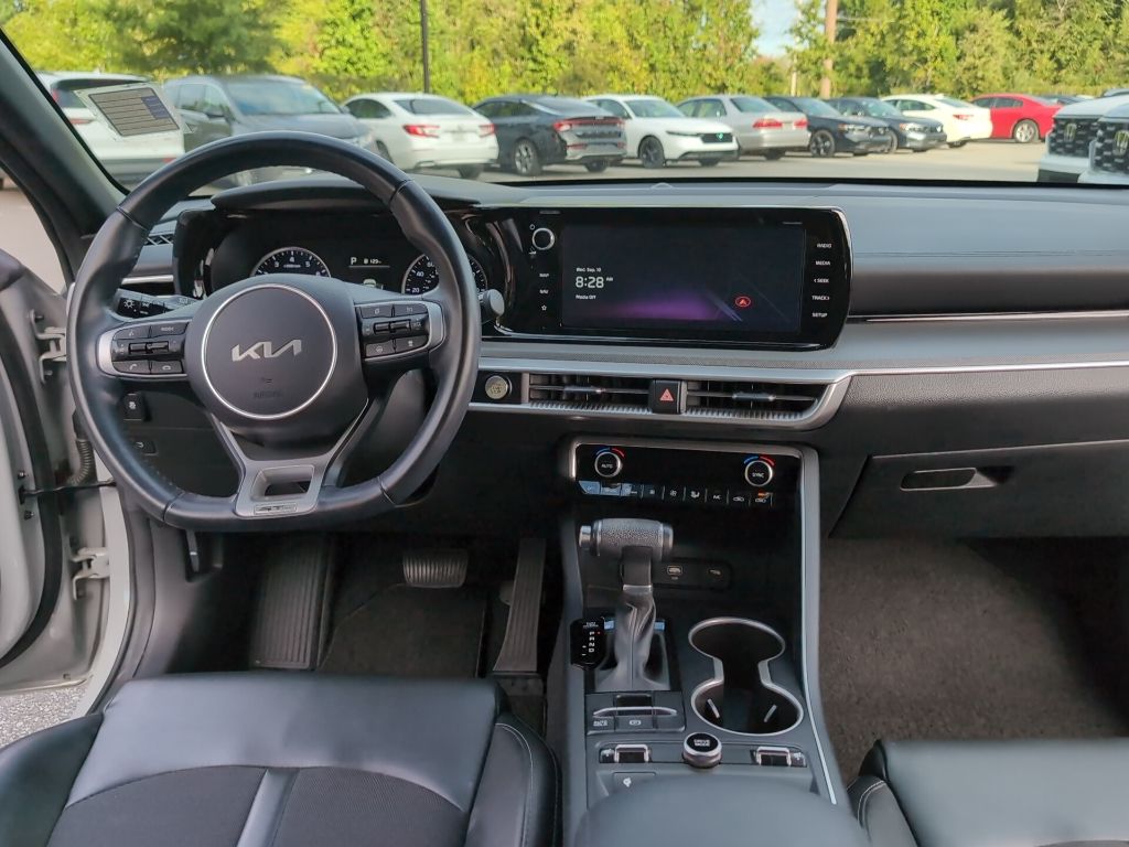 2024 Kia K5 GT-Line photo 15