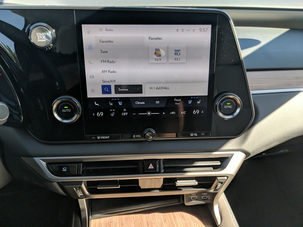 2023 Lexus RX photo 6