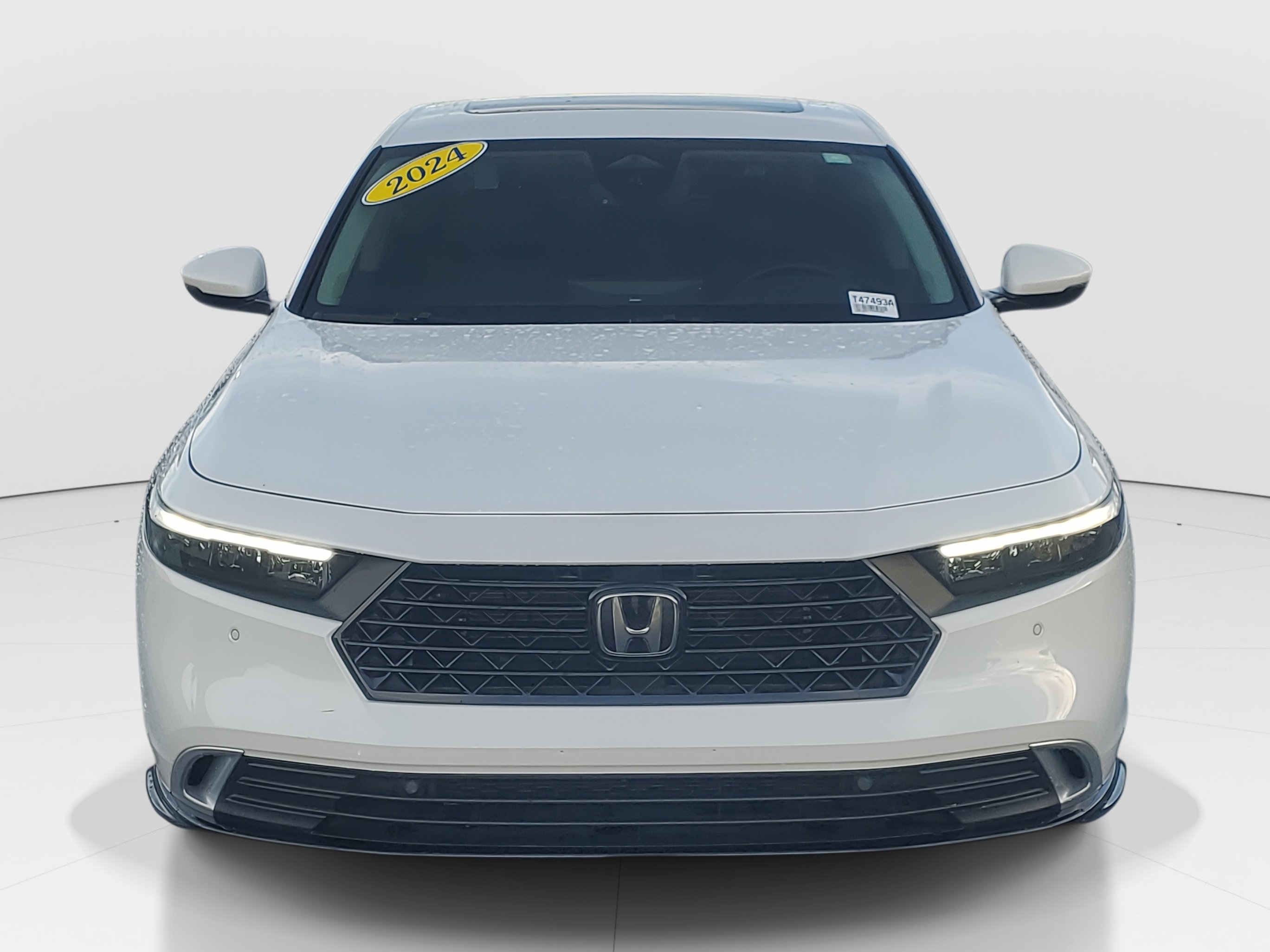 2024 Honda Accord Hybrid Touring photo 3