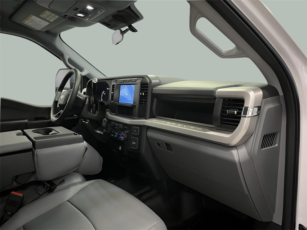 2024 Ford F-350 XL photo 20