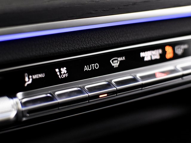 2026 Mercedes Benz GLS 450 4MATIC photo 16