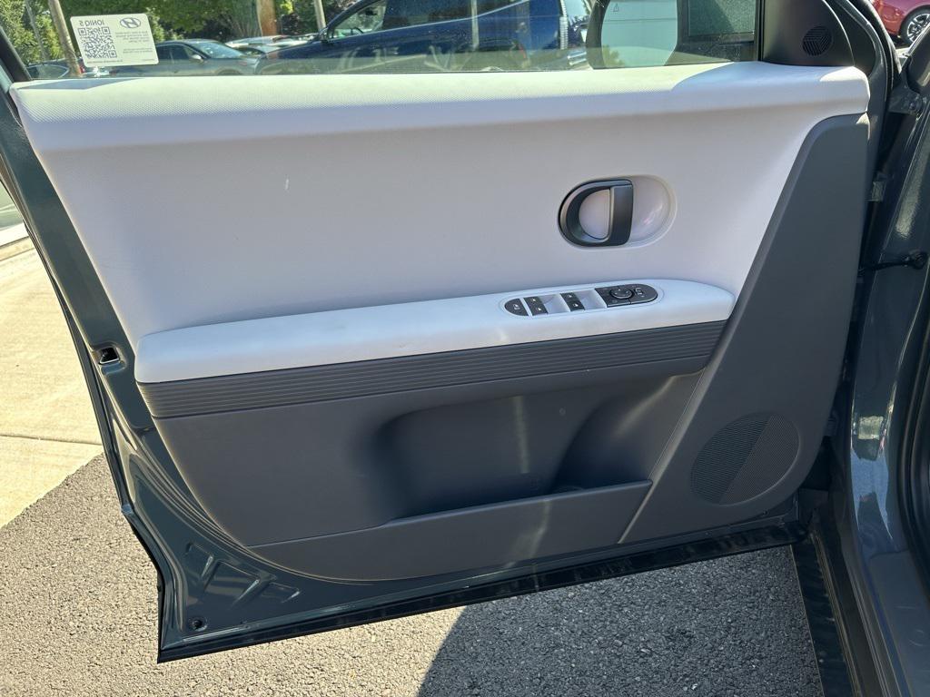 2025 Hyundai Ioniq 5 SE photo 10