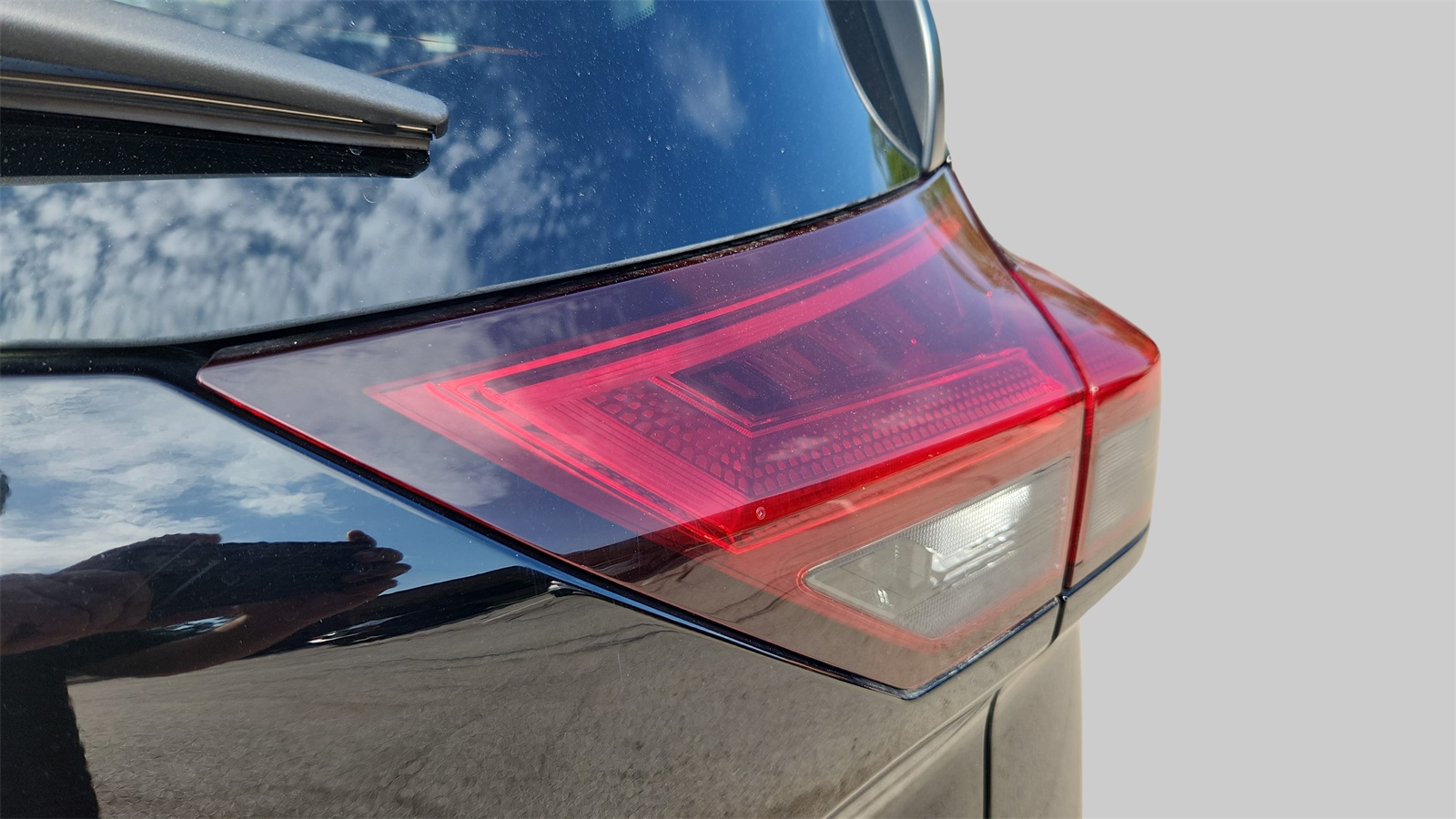2023 Nissan Rogue SV photo 20
