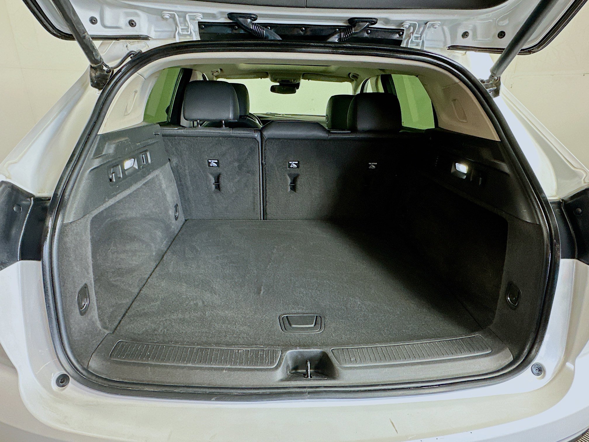 2023 Buick Envision Essence photo 24