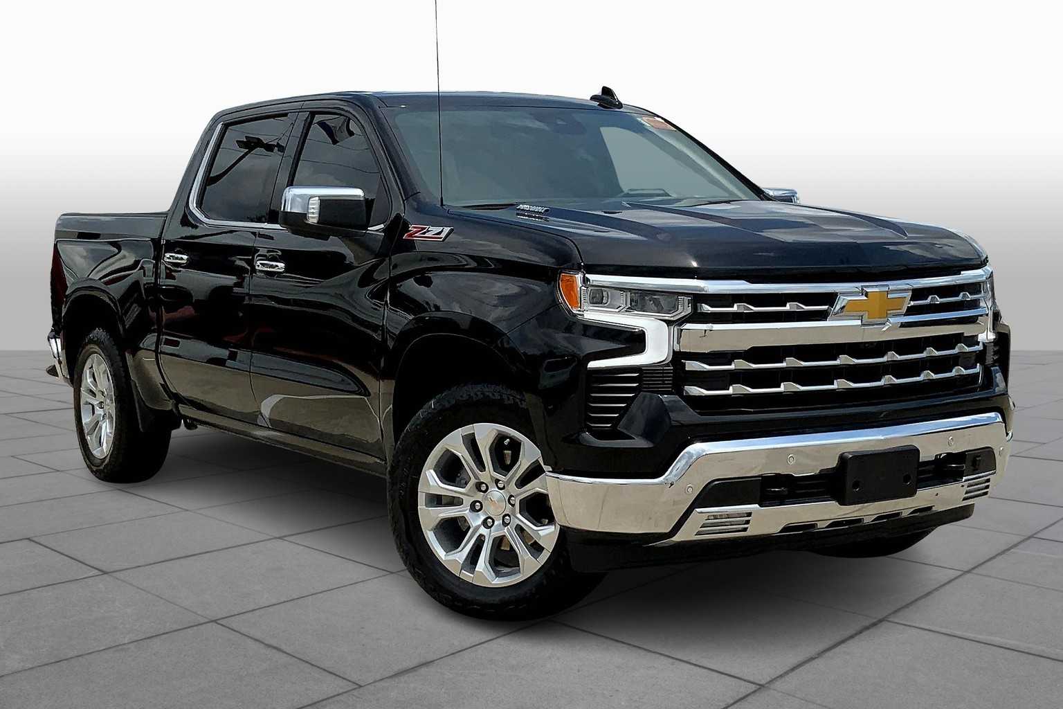 2024 Chevrolet Silverado 1500 LTZ photo 2