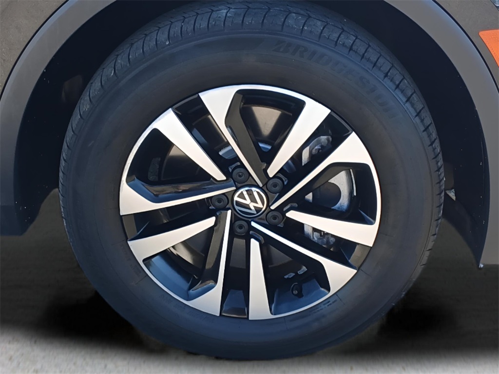 2022 Volkswagen Tiguan S photo 22