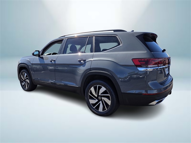 2026 Volkswagen Atlas SE Technology photo 3