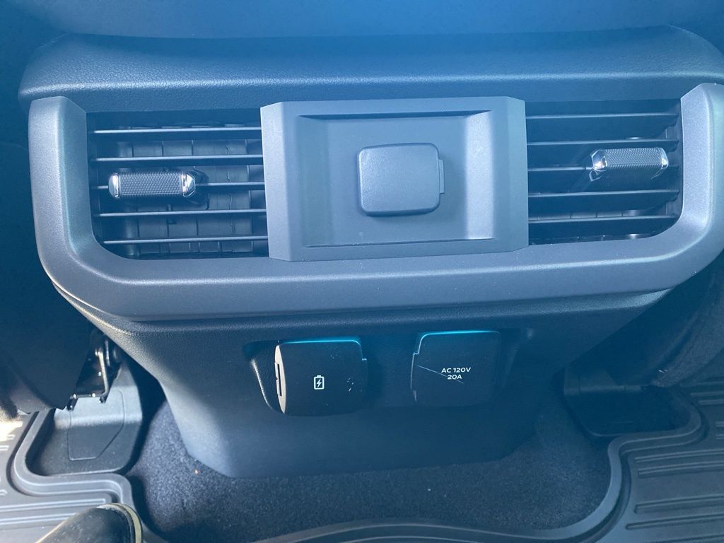 2025 Ford F-150 XLT photo 29