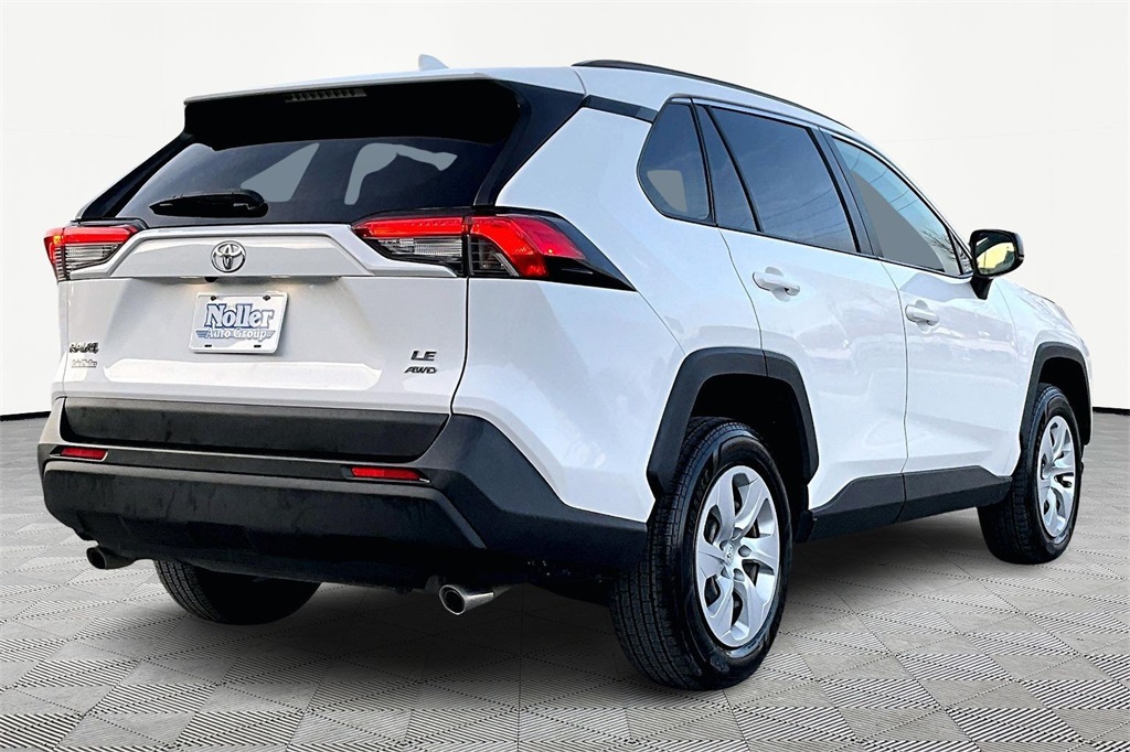 Used 2020 Toyota RAV4 LE with VIN JTMF1RFV3LD527851 for sale in Kansas City