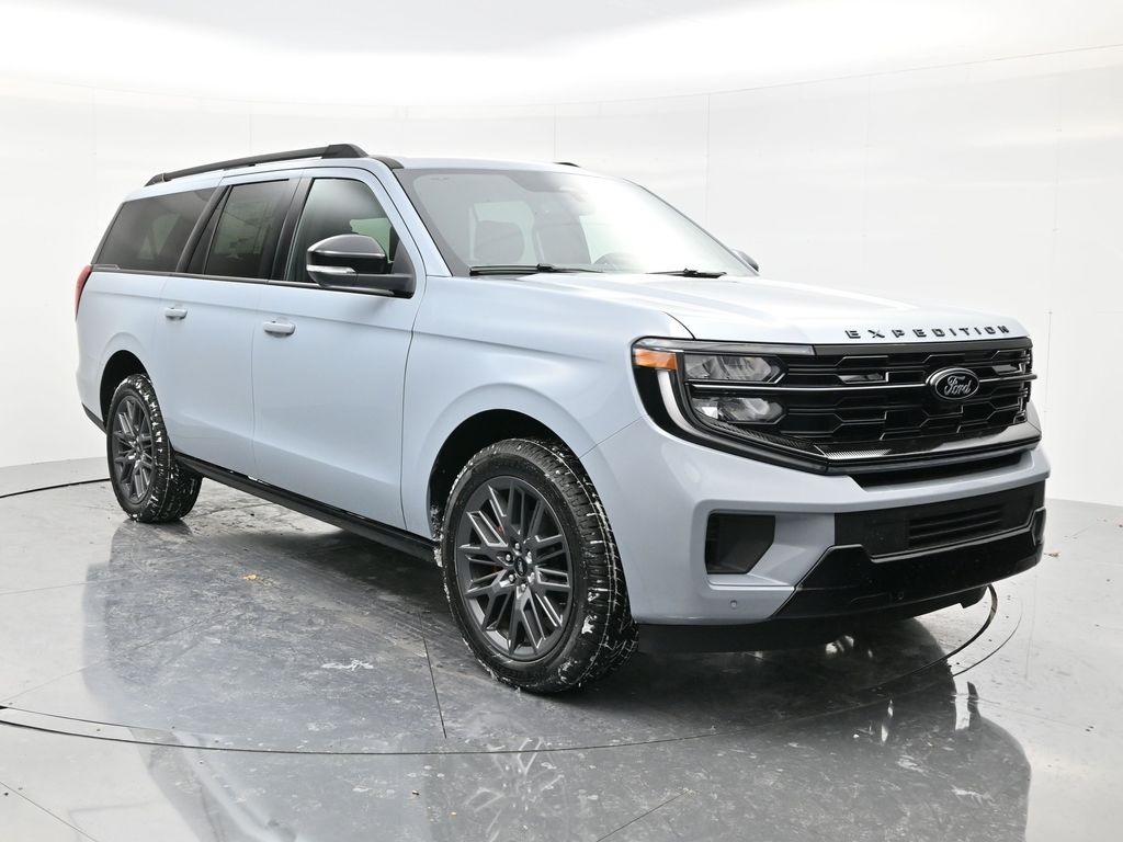 2025 Ford Expedition Platinum's photo