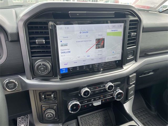 2025 Ford F-150 XLT photo 9
