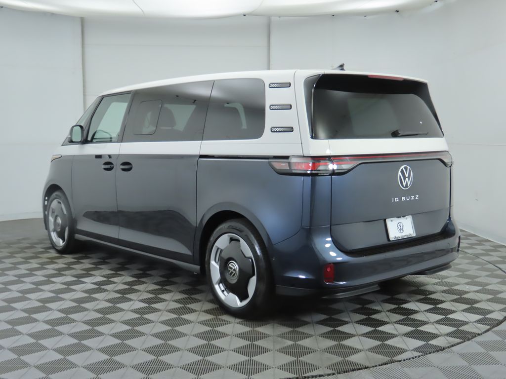 2025 Volkswagen ID. Buzz Pro Plus photo 7