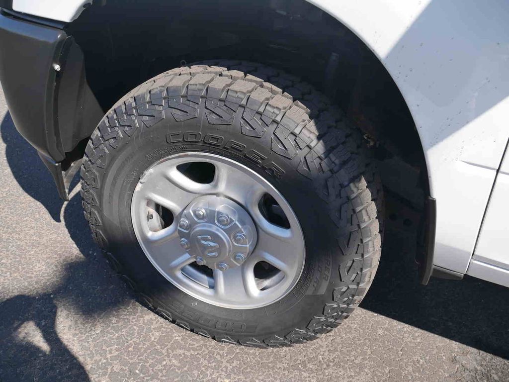 2024 Ram 3500 Tradesman photo 8