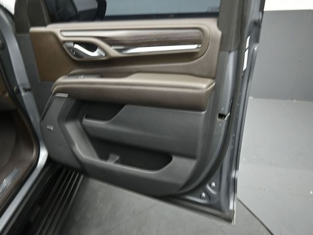 2022 GMC YUKON XL - Image 36
