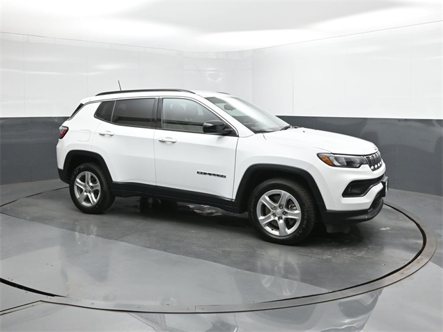 2024 Jeep Compass Latitude photo 16