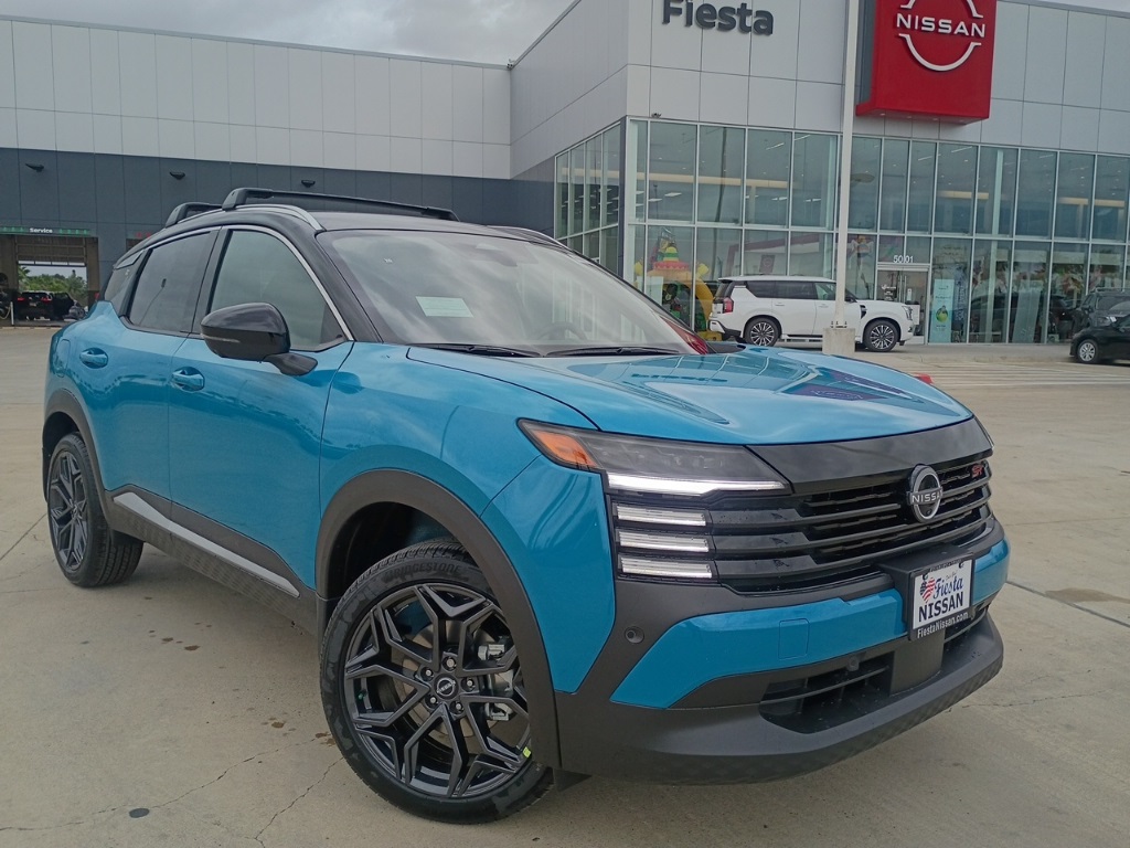 2026 Nissan KICKS SR AWD's photo