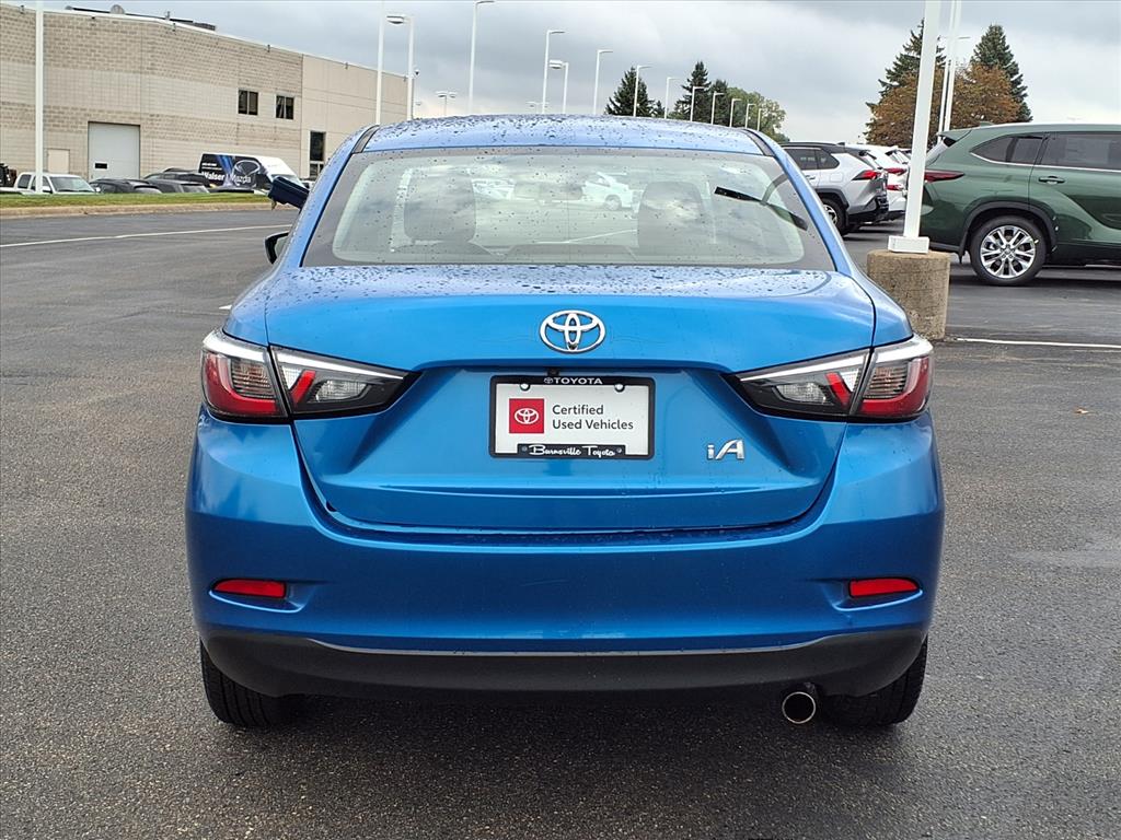 2017 Toyota Yaris iA photo 4