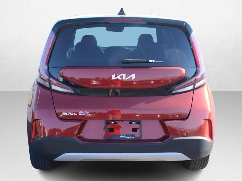 2023 Kia Soul LX photo 4