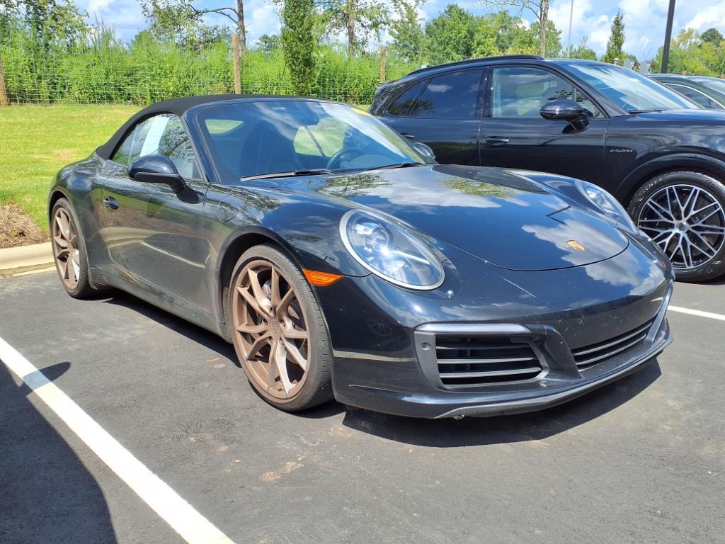 2017 Porsche 911 Cabriolet photo 3