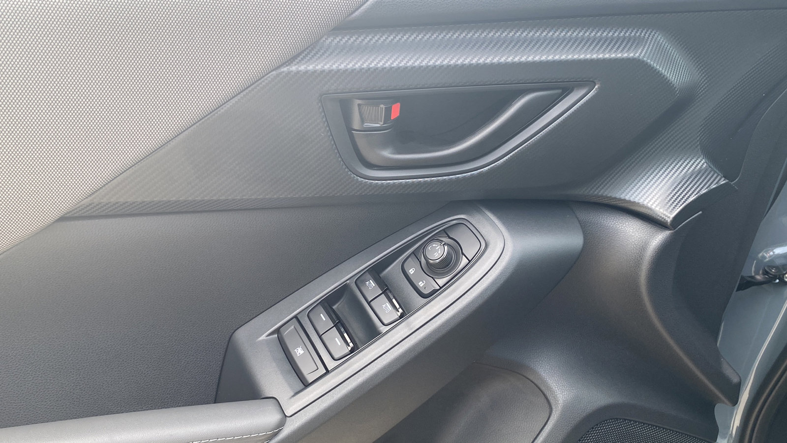 2025 Subaru Crosstrek Premium photo 8