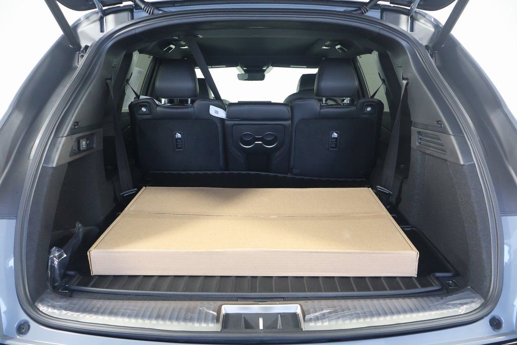 2026 Acura MDX SH-AWD A-Spec Advance photo 8
