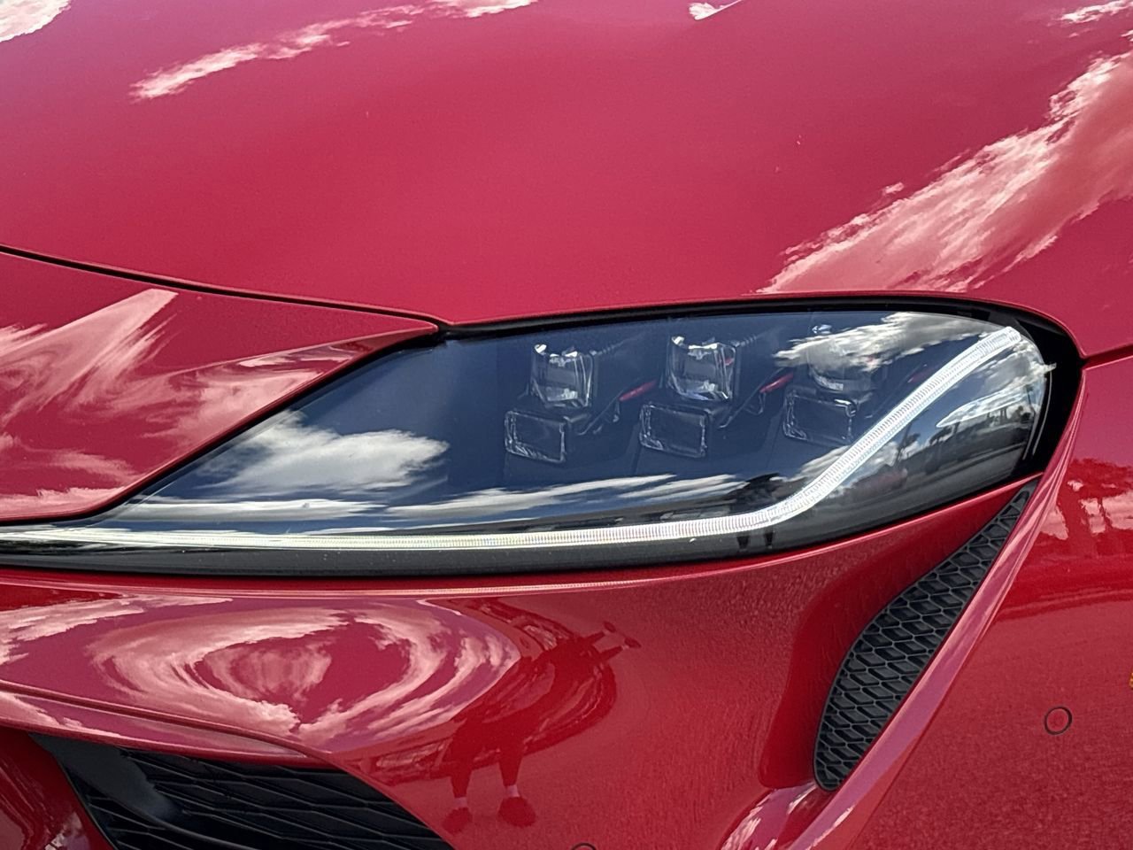 2023 Toyota Supra 3.0 photo 6